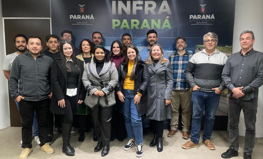 A visita técnica teve como objetivo principal o intercâmbio de experiências no processo de fomento e implementação da metodologia BIM no Governo do Estado do Paraná, visando a transformação digital em projetos e obras públicas.