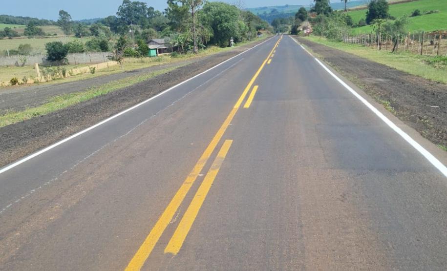 Serviço de conservação na PRC-158 entre Laranjeiras e Rio Bonito do Iguaçu