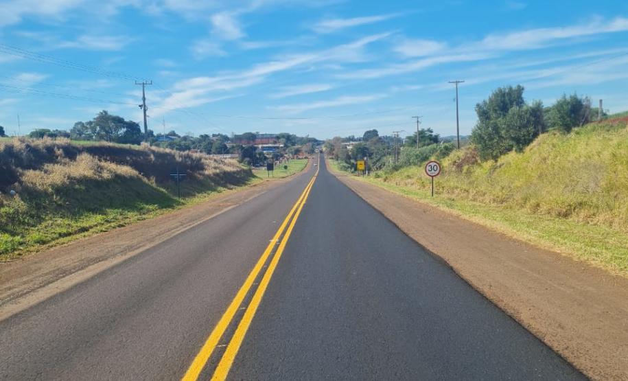 Serviço de conservação na PRC-158 entre Laranjeiras e Rio Bonito do Iguaçu