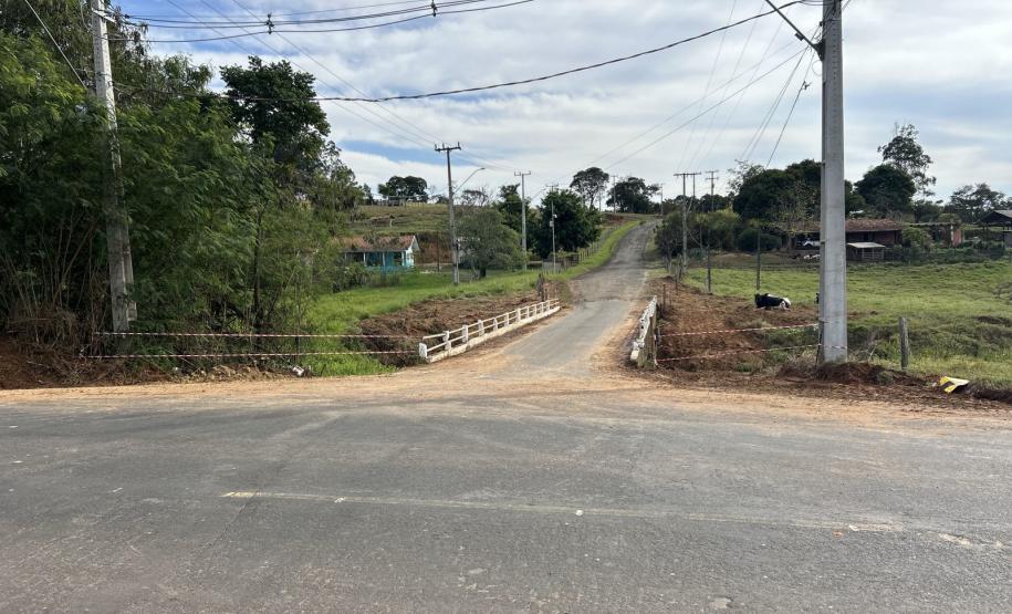 Reforma da ponte sobre o Ribeirão Patrimônio na PR-151 em Salto do Itararé