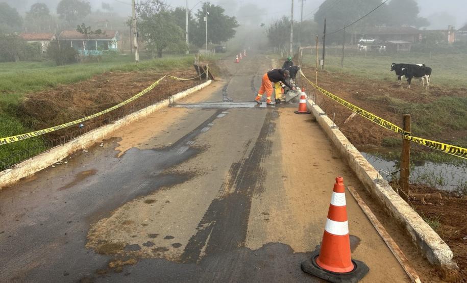 Reforma da ponte sobre o Ribeirão Patrimônio na PR-151 em Salto do Itararé