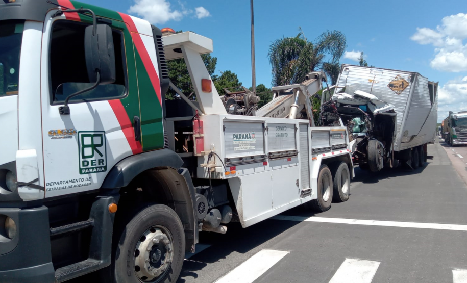 veículos de operação de tráfego rodoviário do DER/PR