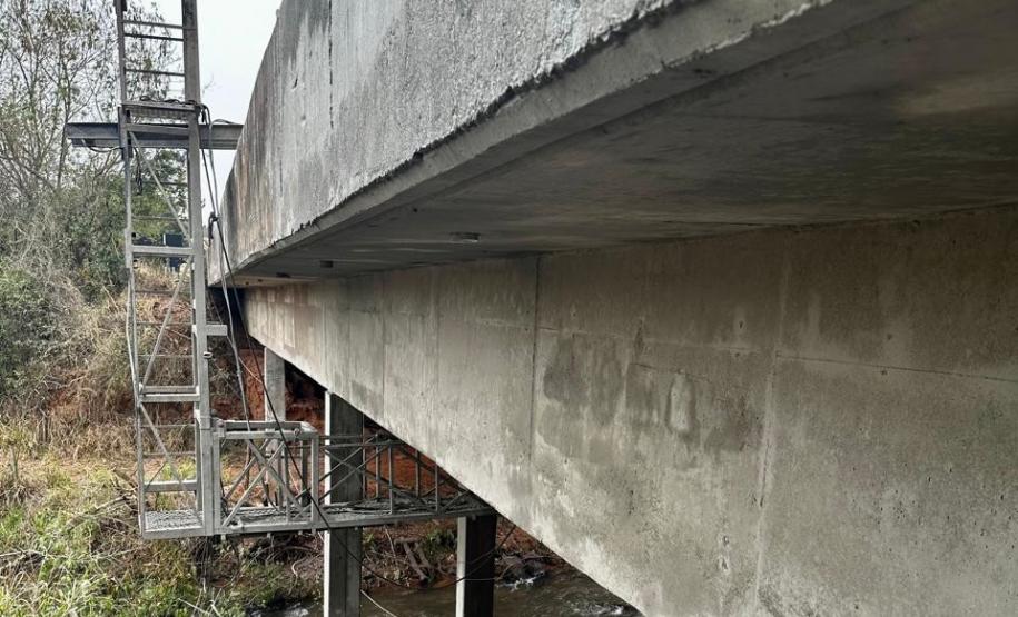 Obras da Reforma ponte Rio dos índios na PR-323 entre Tapejara e Cianorte