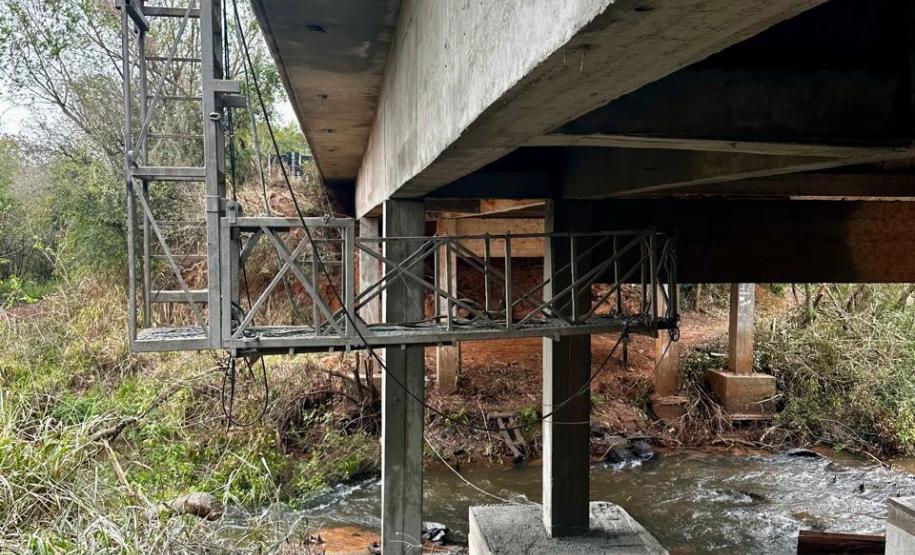 Obras da Reforma ponte Rio dos índios na PR-323 entre Tapejara e Cianorte