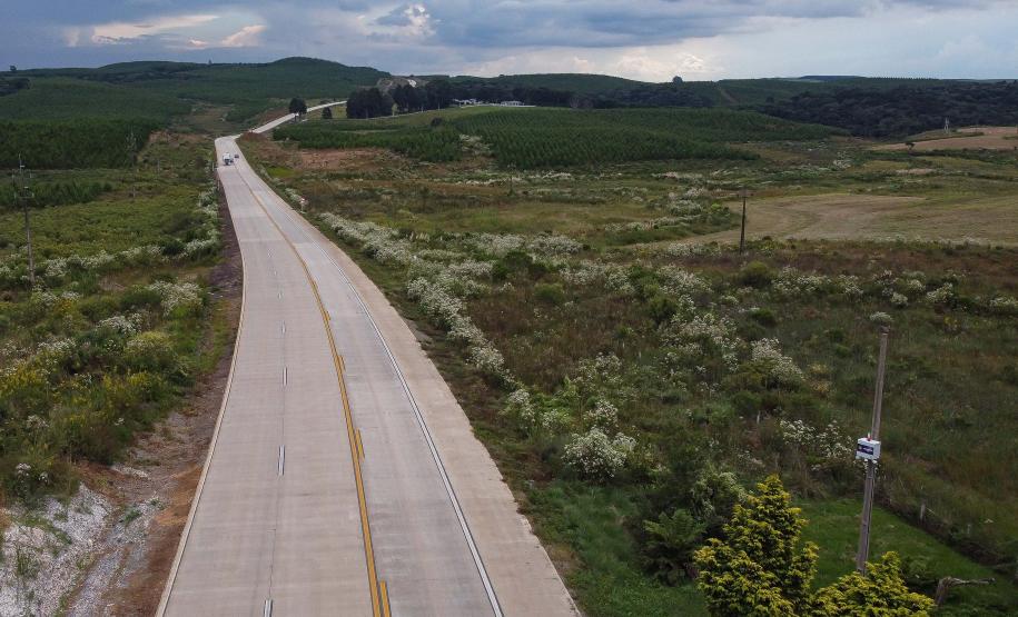 Palmas, 29 de março de 2023 - O governador Carlos Massa Ratinho Junior entrega a obra de revitalização da PRC-280, região Sudoeste. Foram restaurados 59,55 quilômetros (entre Palmas e a BR-153) com pavimento rígido de concreto.