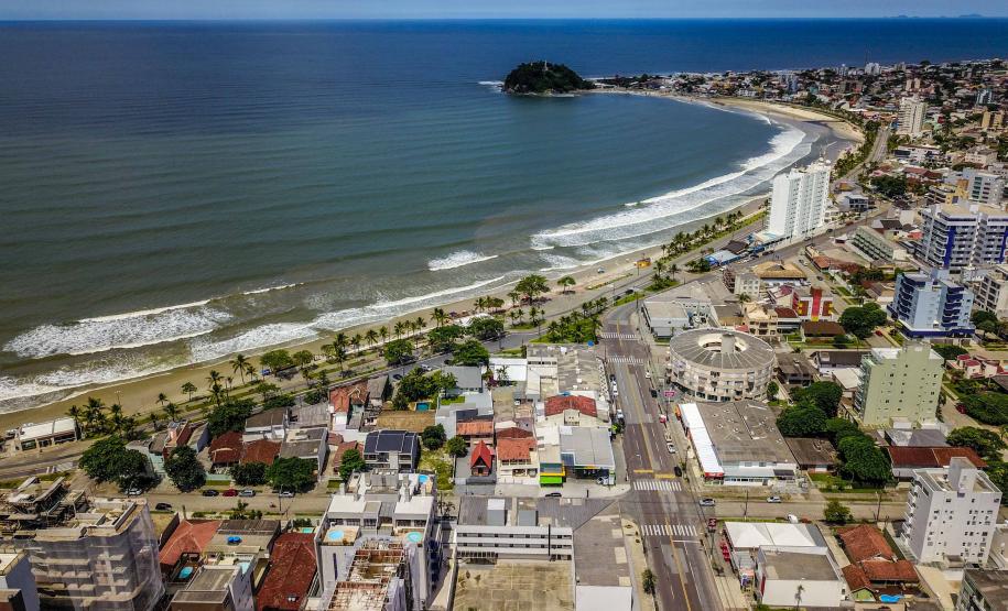 Imagens aéreas de Guaratuba