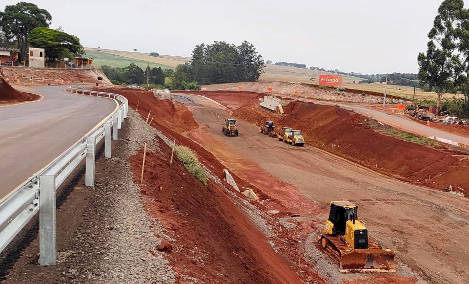PR-445 terá pare e siga nos próximos dias para içamento de vigas em pontes e viadutos - Ponte sobre o Rio Apucaraninha