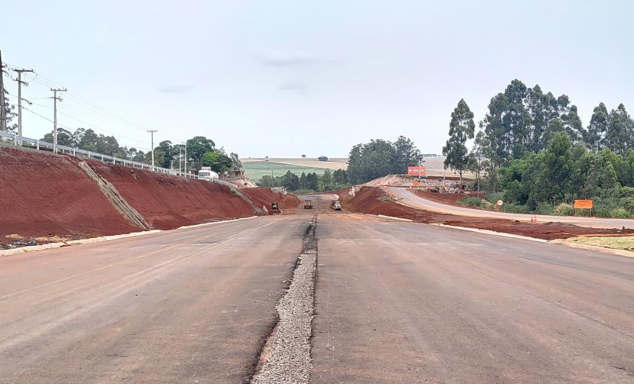 PR-445 terá pare e siga nos próximos dias para içamento de vigas em pontes e viadutos - Ponte sobre o Rio Apucaraninha