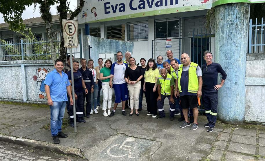 Cestas básicas sendo distribuídas em Paranaguá