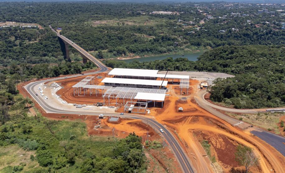 Obra da Perimetral Leste de Foz do Iguaçu