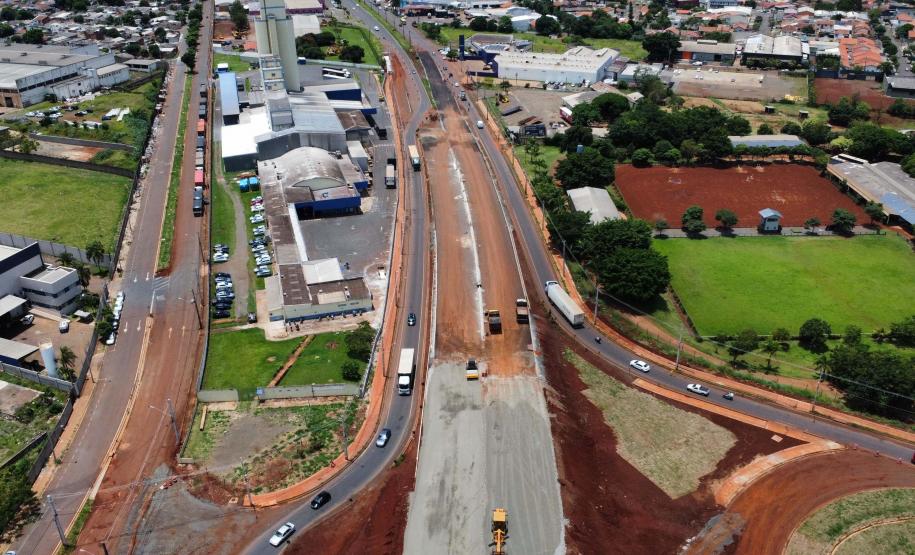 Obras do Viaduto da PUC, em Londrina