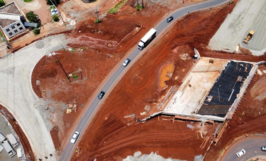 Obras do Viaduto da PUC, em Londrina