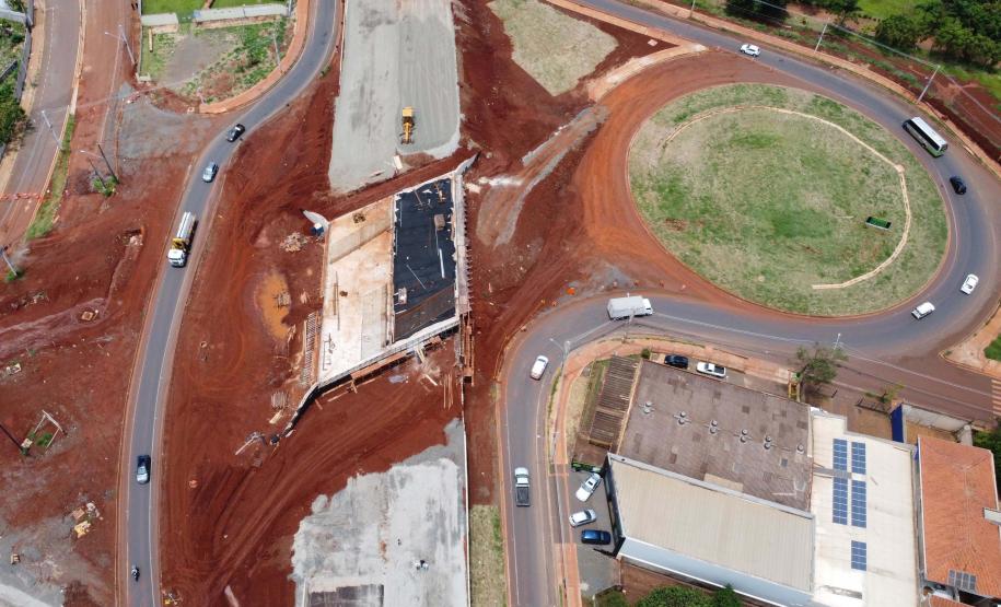 Obras do Viaduto da PUC, em Londrina