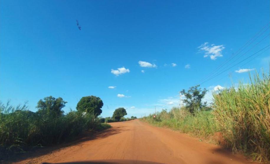 estrada entre Marilena e Porto Maringá