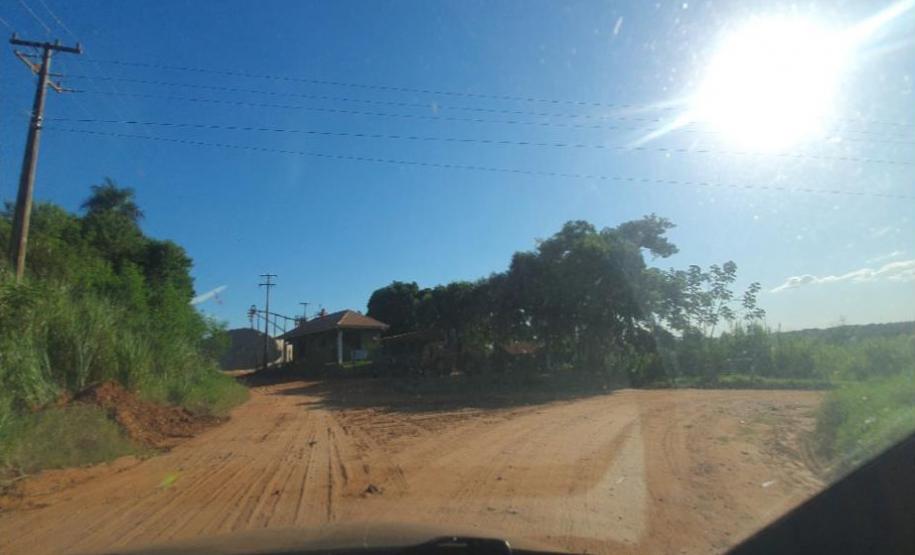 estrada entre Marilena e Porto Maringá