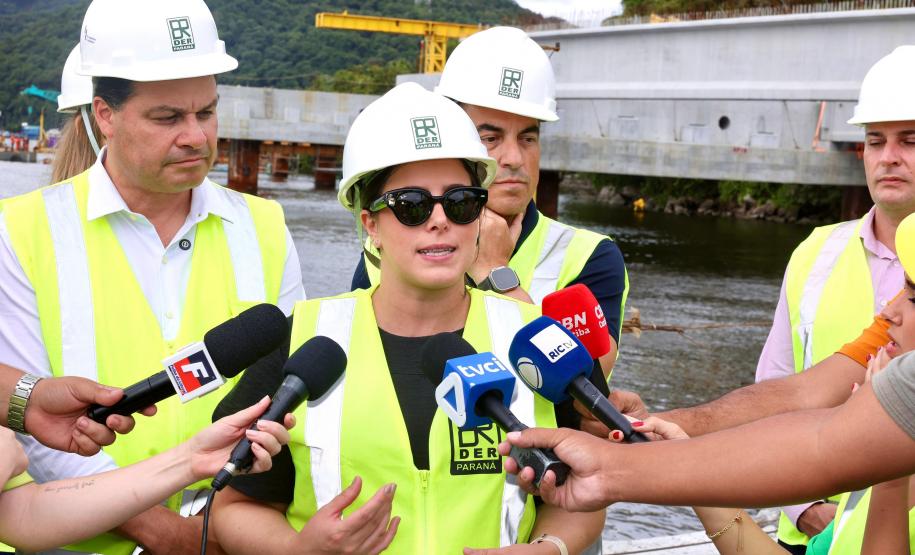 a engenheira do DER/PR Larissa Vieira