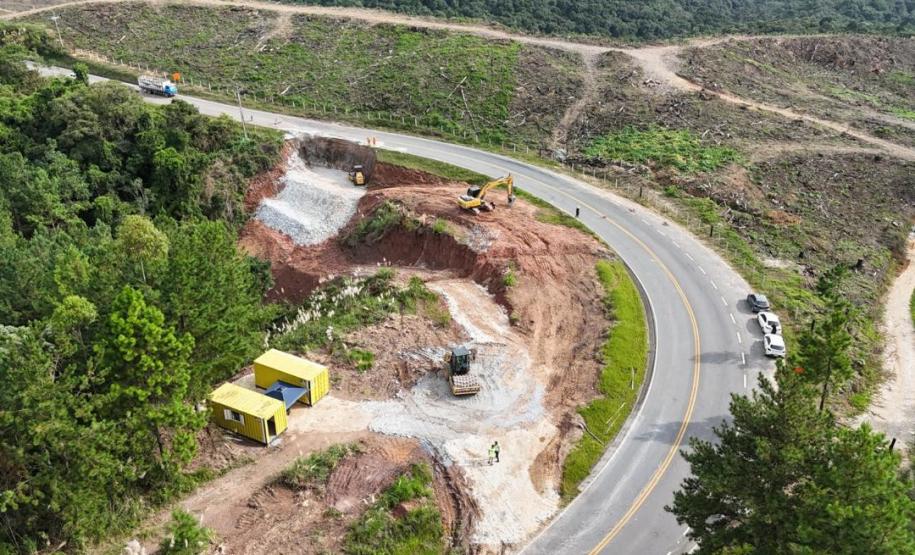 Obras na PR-092 em Rio Branco do Sul