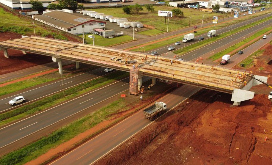 obras na Perimetral Leste de Foz