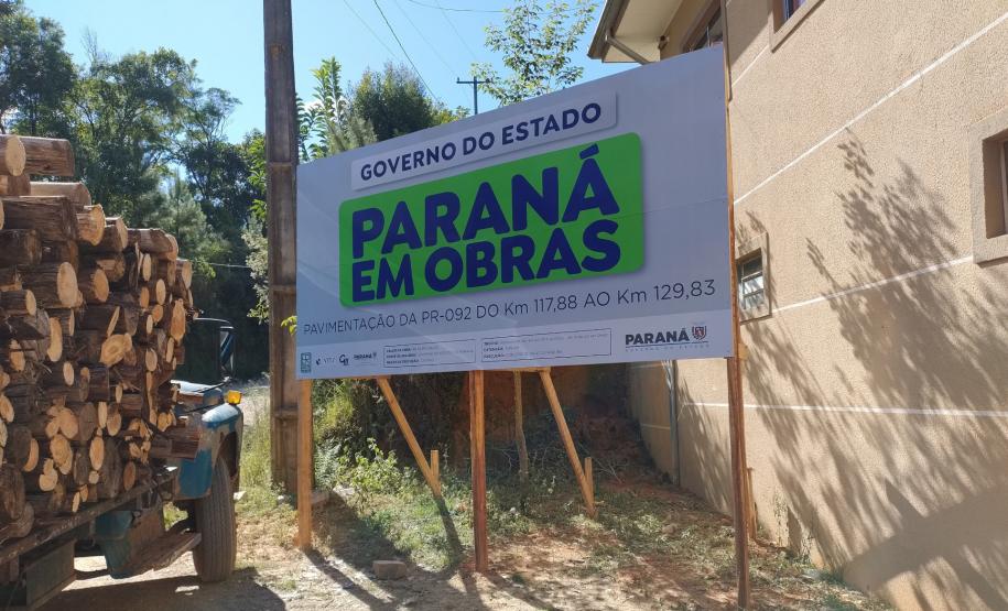 Placa "Paraná em obras"