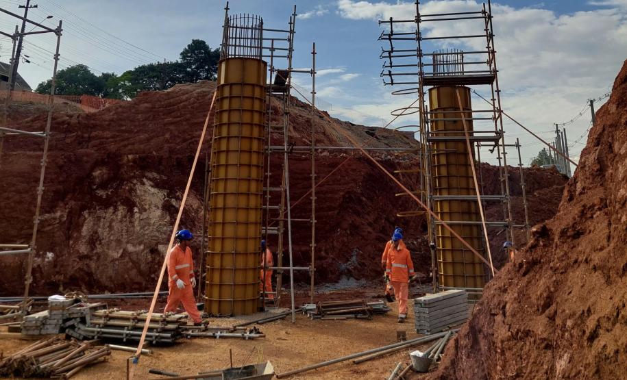 Obras de duplicação em concreto da Rodovia dos Minérios