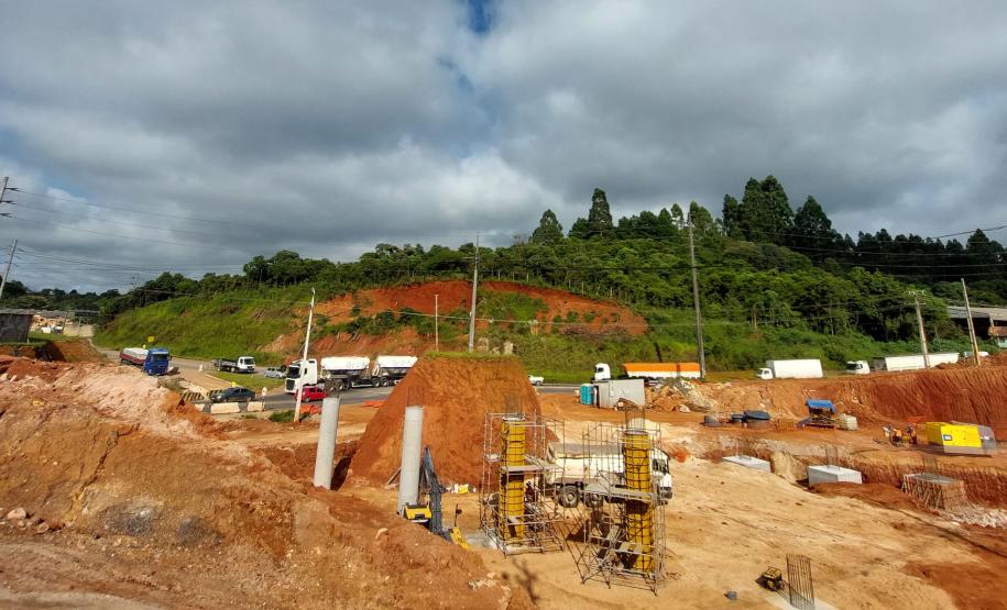 Obras de duplicação em concreto da Rodovia dos Minérios