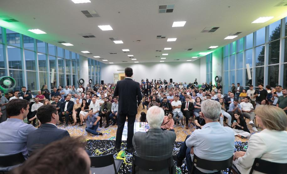 O governador discursando