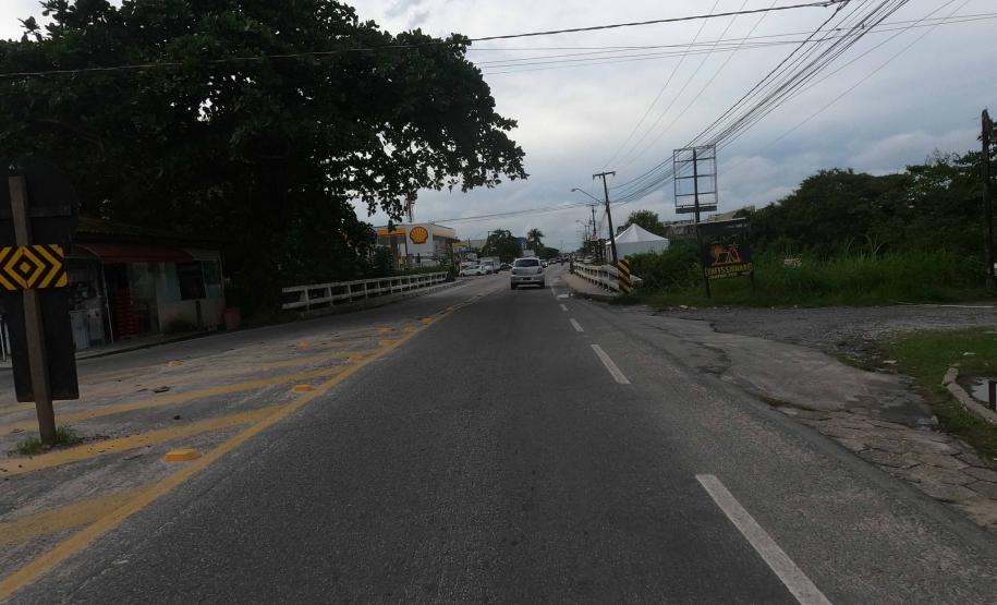 Atual estrada entre Matinhos e Pontal do Paraná