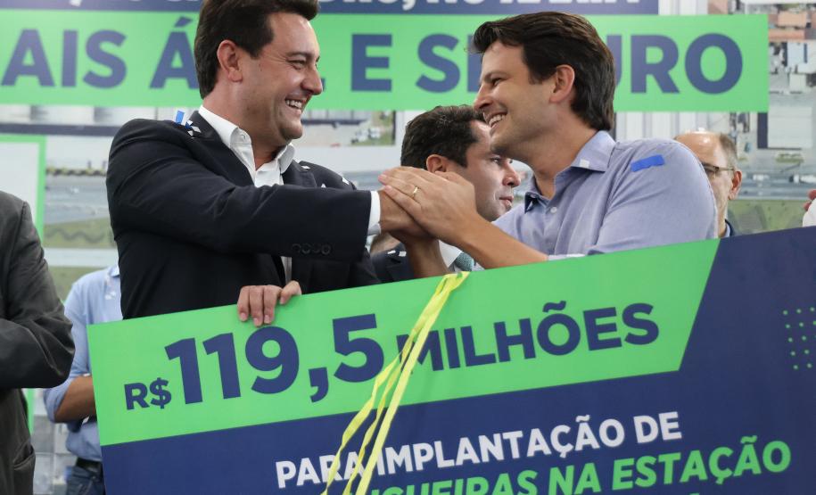 Governador, Ratinho Junior, e prefeito de Curitiba, Eduardo Pimentel