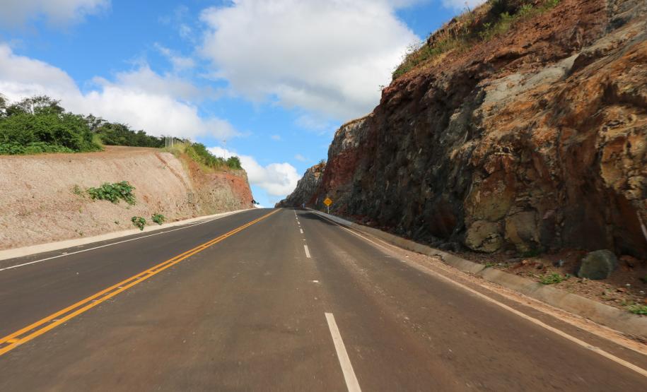 pavimentação da PR-239