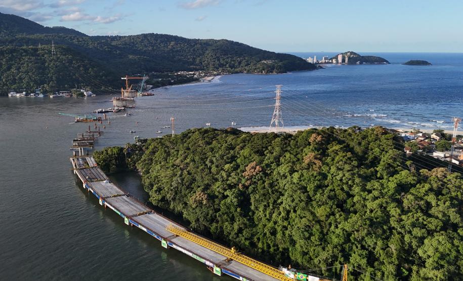 vista aerea da obra da ponte