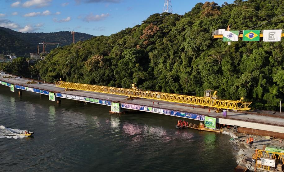 vista aerea da obra da ponte