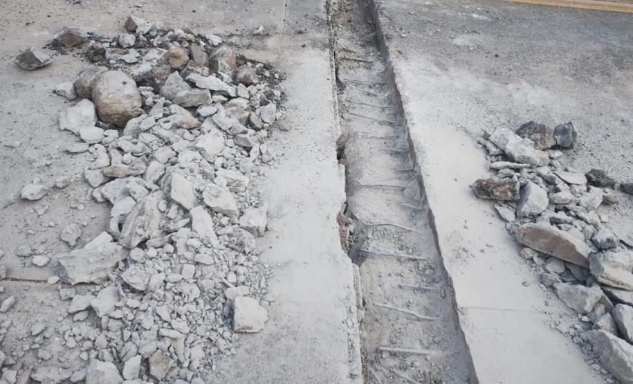 Obras na ponte entre Sertaneja e o município paulista de Assis