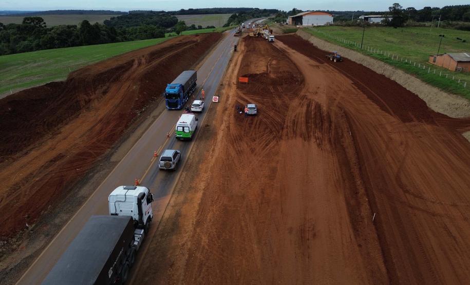 Obras de duplicação em concreto da PRC-466