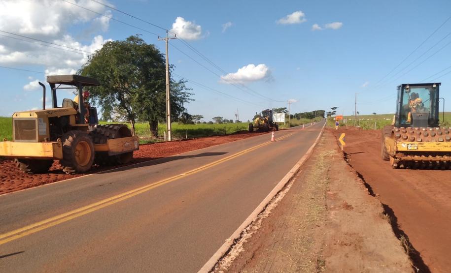 obras do novo trevo rodoviário entre Porto Rico e São Pedro