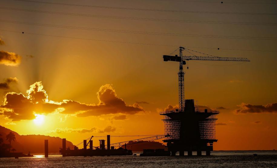 vista aerea da obra da ponte