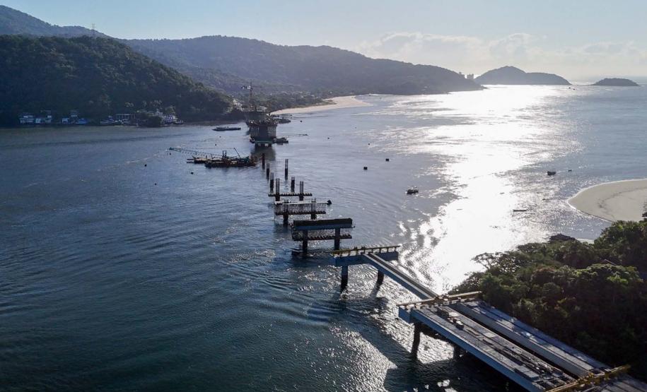 vista aerea da obra da ponte