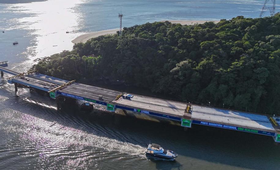 vista aerea da obra da ponte