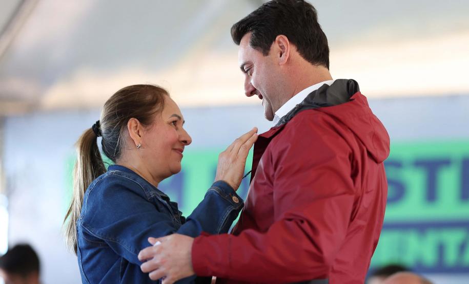 autoridades posando para a foto