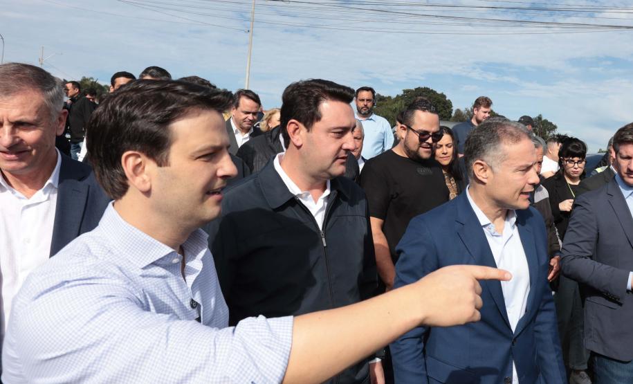 O governador Carlos Massa Ratinho Junior e o ministro dos Transportes, Renan Filho, participam nesta quarta-feira (18) do anúncio do início da duplicação do Contorno Norte de Curitiba.