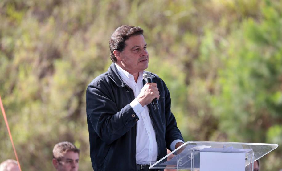 O governador Carlos Massa Ratinho Junior e o ministro dos Transportes, Renan Filho, participam nesta quarta-feira (18) do anúncio do início da duplicação do Contorno Norte de Curitiba.