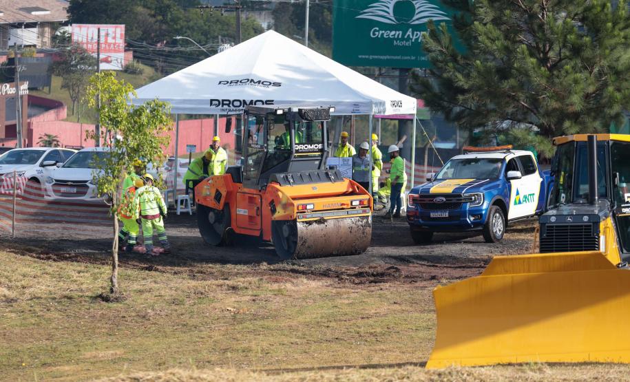 O governador Carlos Massa Ratinho Junior e o ministro dos Transportes, Renan Filho, participam nesta quarta-feira (18) do anúncio do início da duplicação do Contorno Norte de Curitiba.