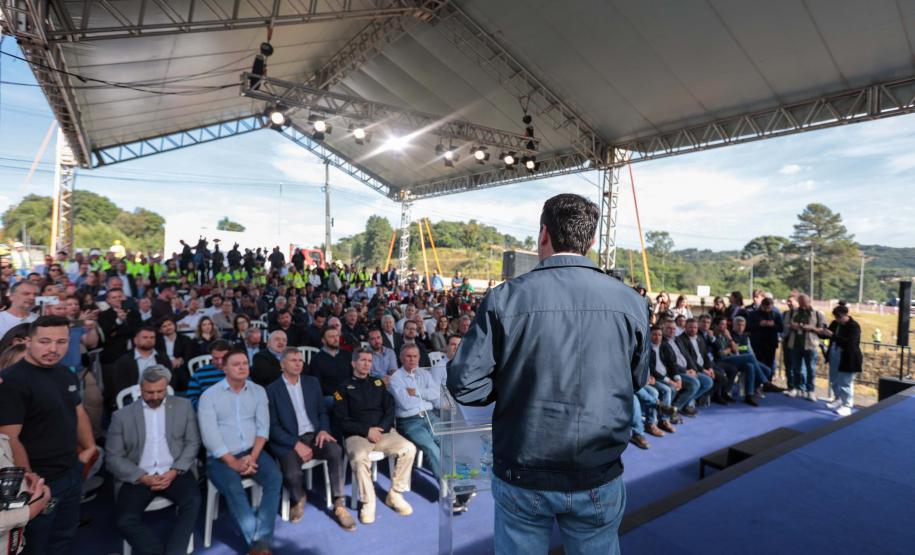 O governador Carlos Massa Ratinho Junior e o ministro dos Transportes, Renan Filho, participam nesta quarta-feira (18) do anúncio do início da duplicação do Contorno Norte de Curitiba.