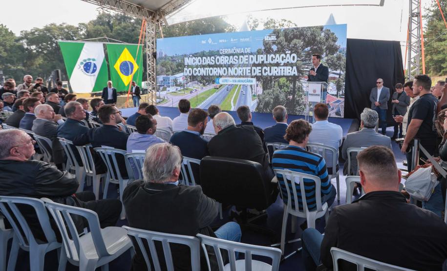 O governador Carlos Massa Ratinho Junior e o ministro dos Transportes, Renan Filho, participam nesta quarta-feira (18) do anúncio do início da duplicação do Contorno Norte de Curitiba.