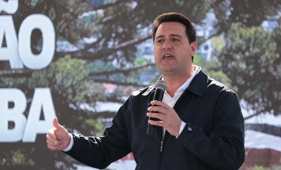 O governador Carlos Massa Ratinho Junior e o ministro dos Transportes, Renan Filho, participam nesta quarta-feira (18) do anúncio do início da duplicação do Contorno Norte de Curitiba.