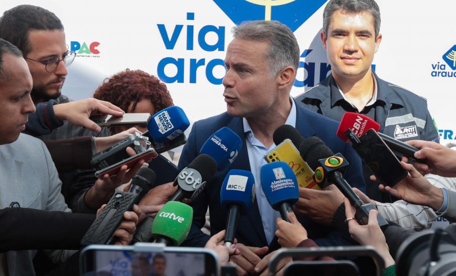 O governador Carlos Massa Ratinho Junior e o ministro dos Transportes, Renan Filho, participam nesta quarta-feira (18) do anúncio do início da duplicação do Contorno Norte de Curitiba.