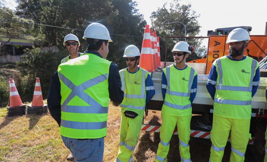 O governador Carlos Massa Ratinho Junior e o ministro dos Transportes, Renan Filho, participam nesta quarta-feira (18) do anúncio do início da duplicação do Contorno Norte de Curitiba.