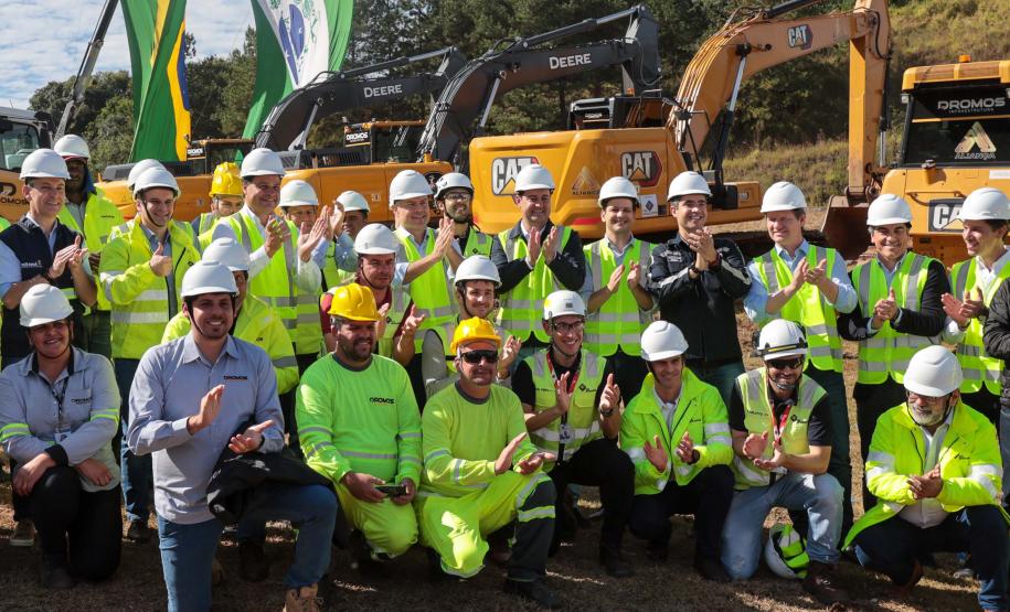 O governador Carlos Massa Ratinho Junior e o ministro dos Transportes, Renan Filho, participam nesta quarta-feira (18) do anúncio do início da duplicação do Contorno Norte de Curitiba.