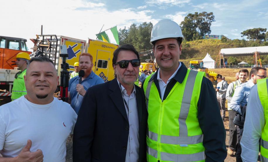 O governador Carlos Massa Ratinho Junior e o ministro dos Transportes, Renan Filho, participam nesta quarta-feira (18) do anúncio do início da duplicação do Contorno Norte de Curitiba.