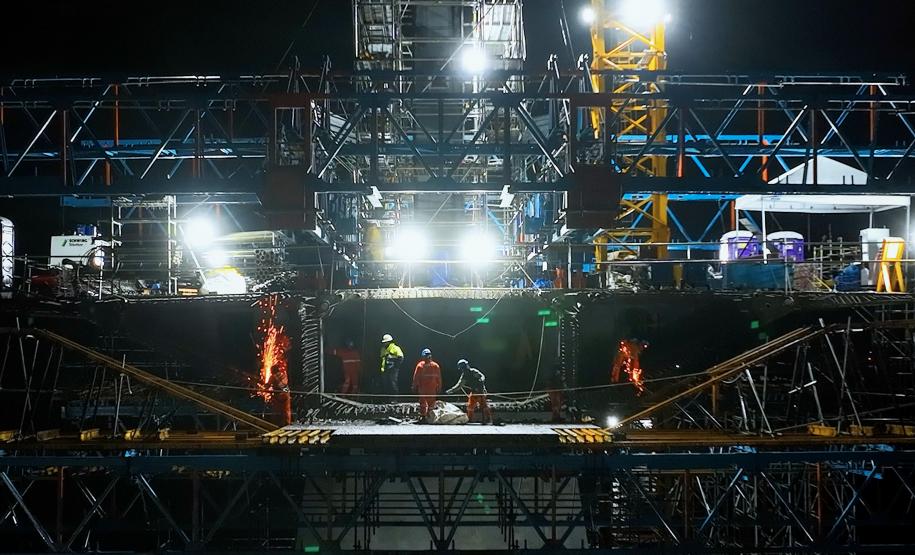 Obras noturnas na Ponte de Guaratuba