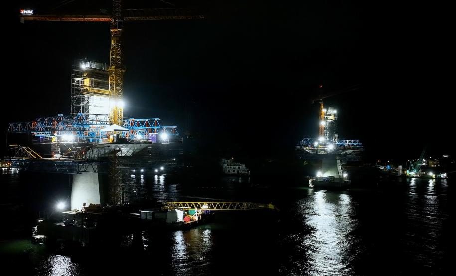 Obras noturnas na Ponte de Guaratuba